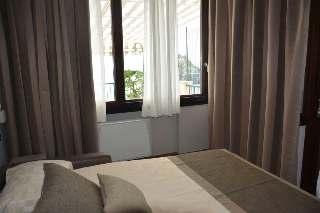 Asseu Hotell Sestri Levante Exteriör bild