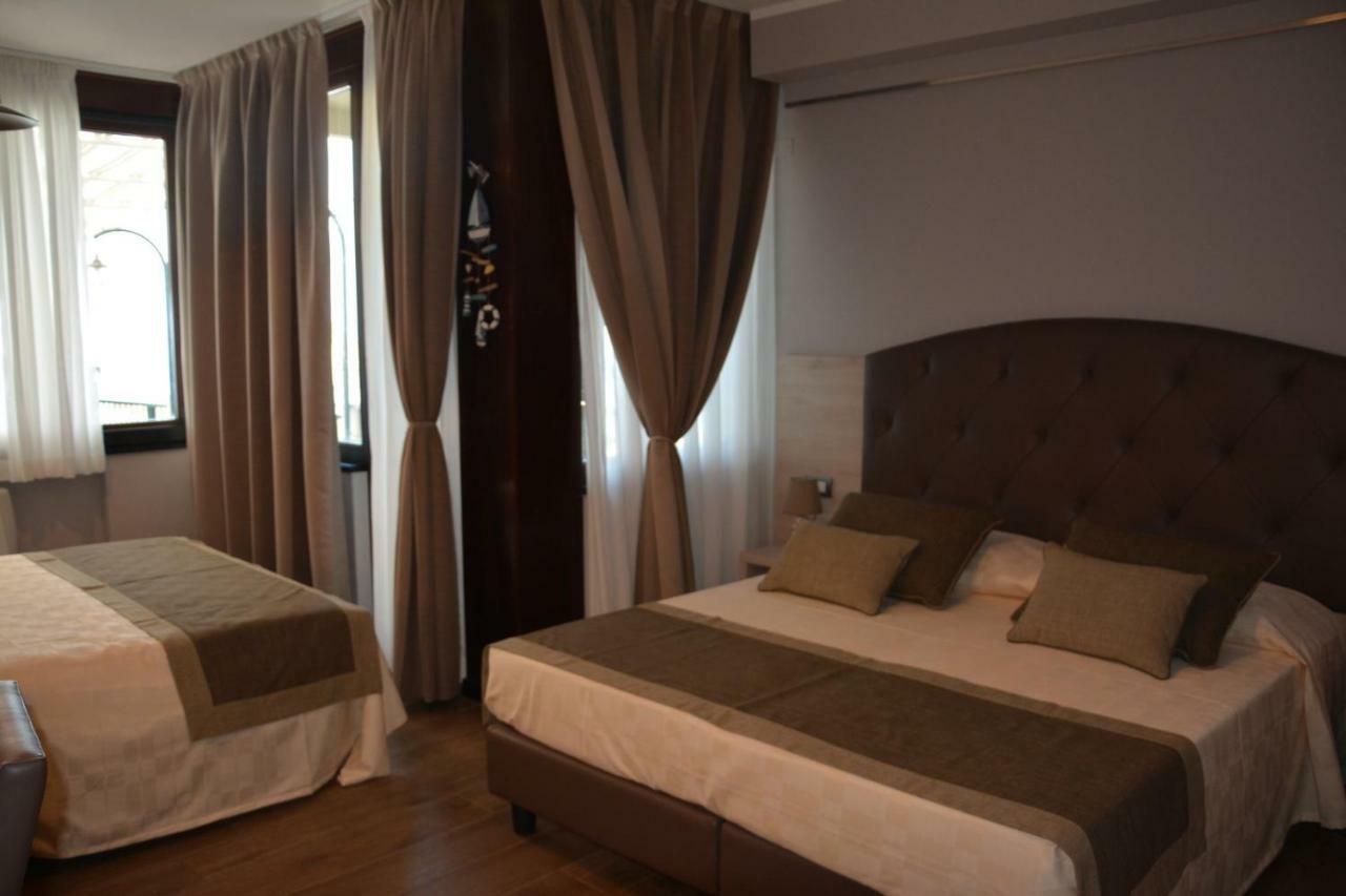 Asseu Hotell Sestri Levante Exteriör bild